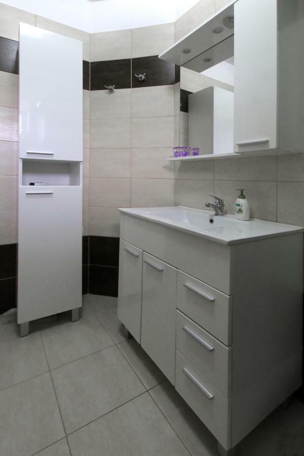 PUY Apartment Valmas מראה חיצוני תמונה