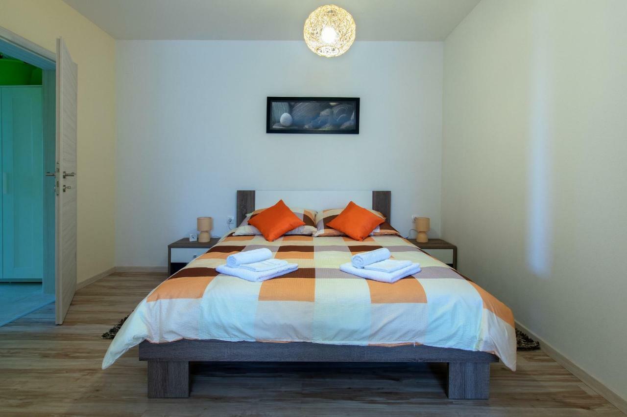 PUY Apartment Valmas מראה חיצוני תמונה